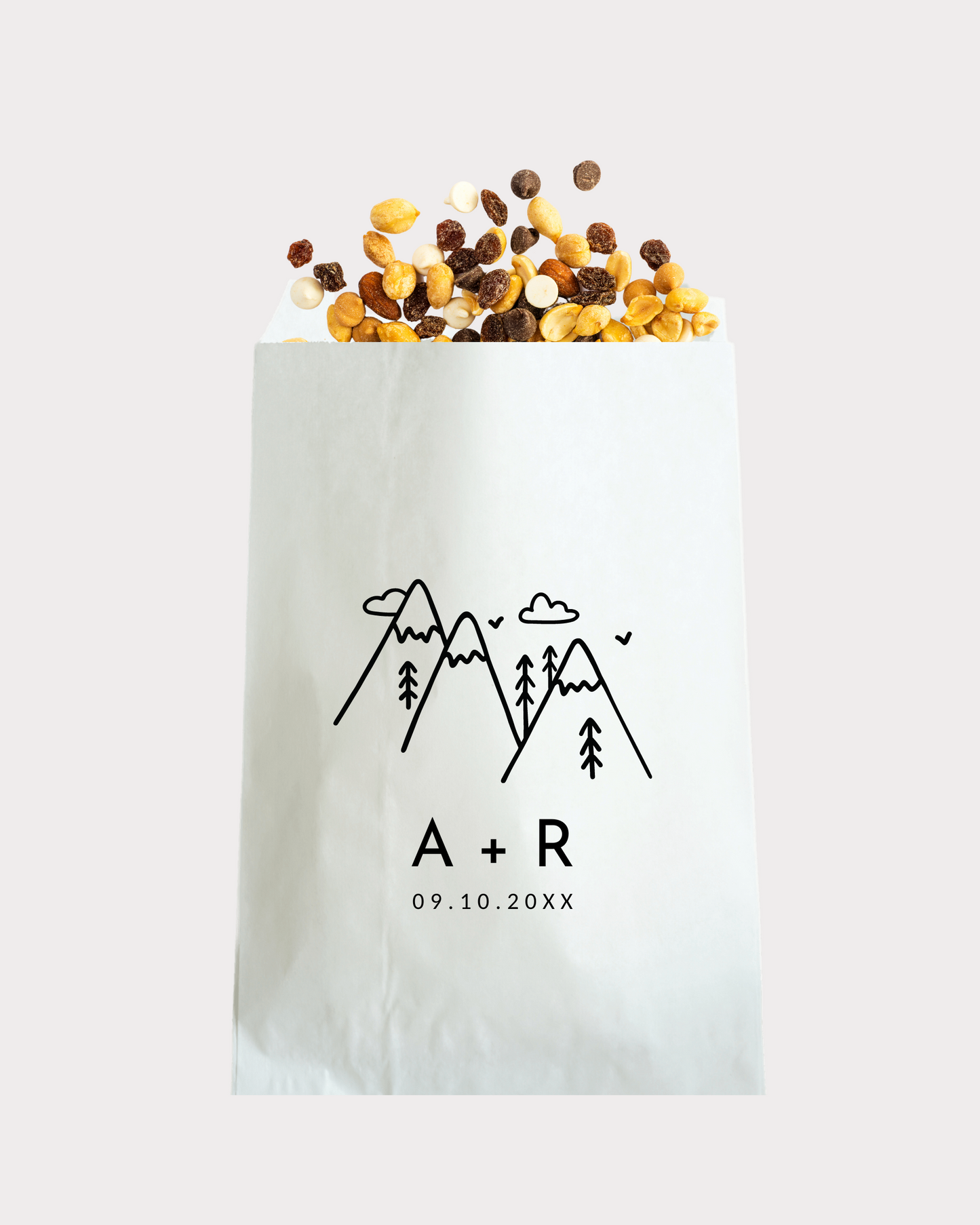 Personalized mountain wedding party gifts bags. Personalized Name and Date or a message. Thank your loved ones for celebrating a special day with you. Available in white, grease-resistant bags. Multiple sizes available.