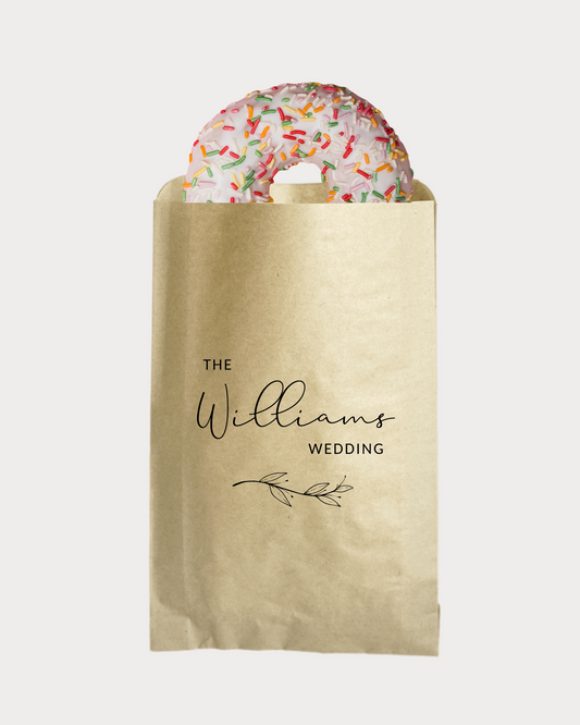 Personalized wedding gift bags. Custom surname in a minimalist design. Available in kraft brown color, multiple sizes available. 
